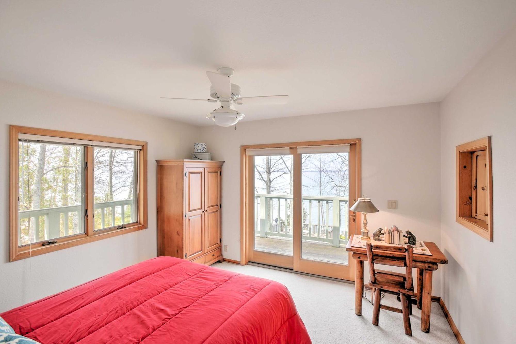 Gorgeous Charlevoix Home On Lake Michigan! Ellsworth Dış mekan fotoğraf