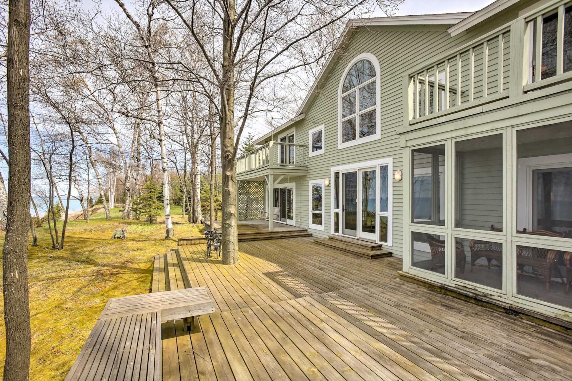 Gorgeous Charlevoix Home On Lake Michigan! Ellsworth Dış mekan fotoğraf